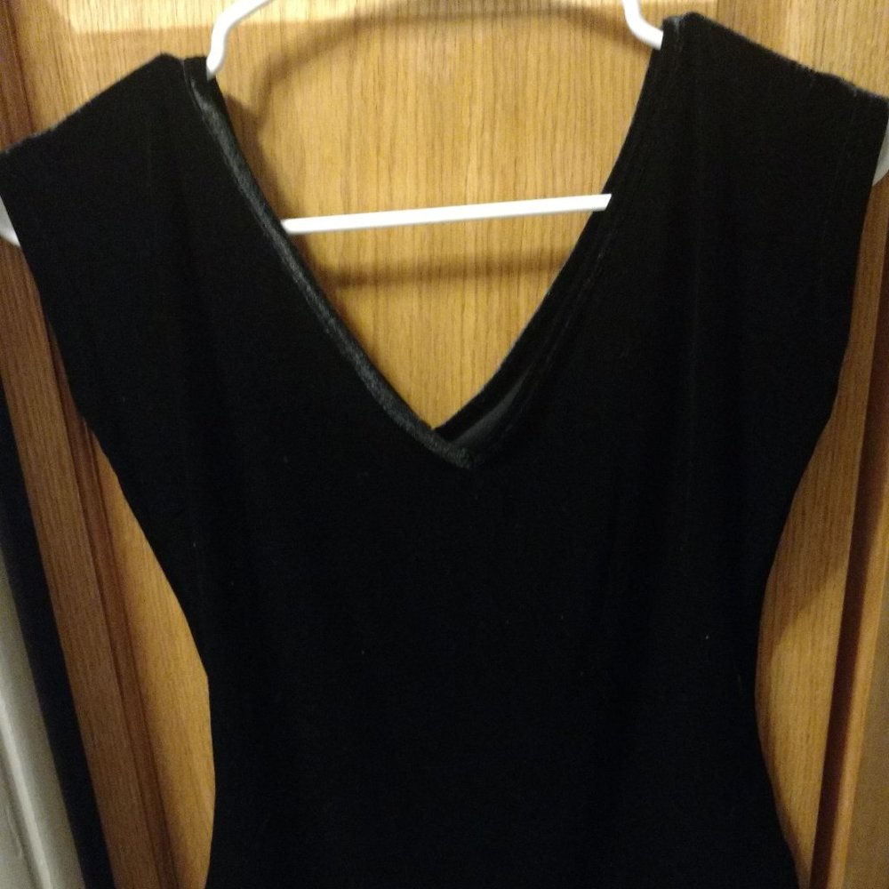 Tatyana black velvet top M